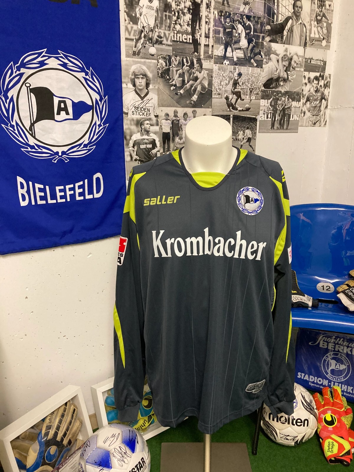 Arminia Bielefeld 2007-08 GK 5 Kit