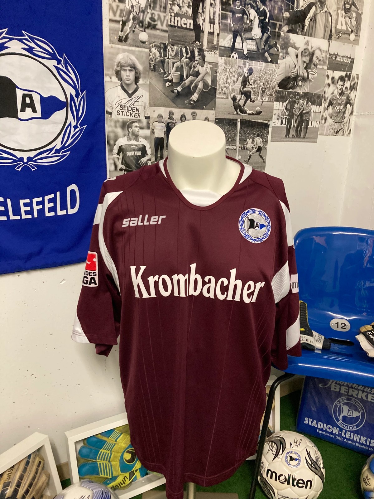 Arminia Bielefeld 2008-09 Third Kit