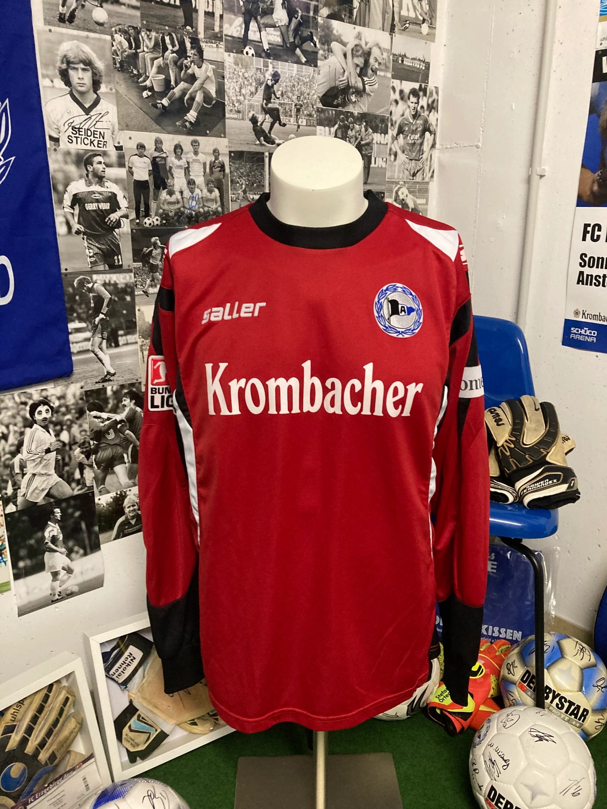 Arminia Bielefeld 2008-09 GK 2 Kit