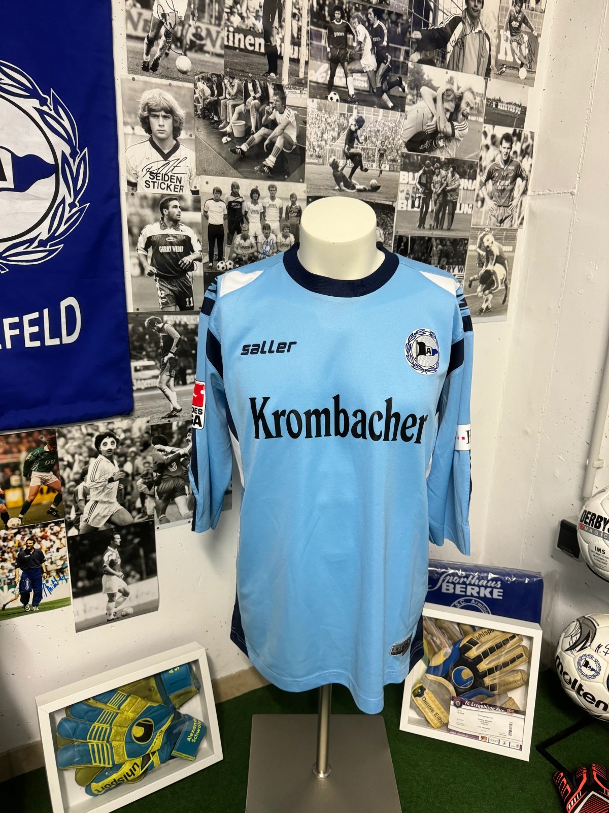 Arminia Bielefeld 2008-09 GK 4 Kit