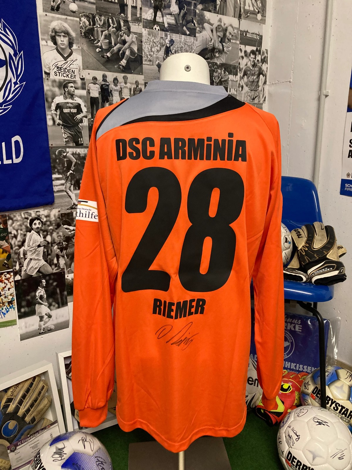 Arminia Bielefeld 2008-09 GK 5 Kit