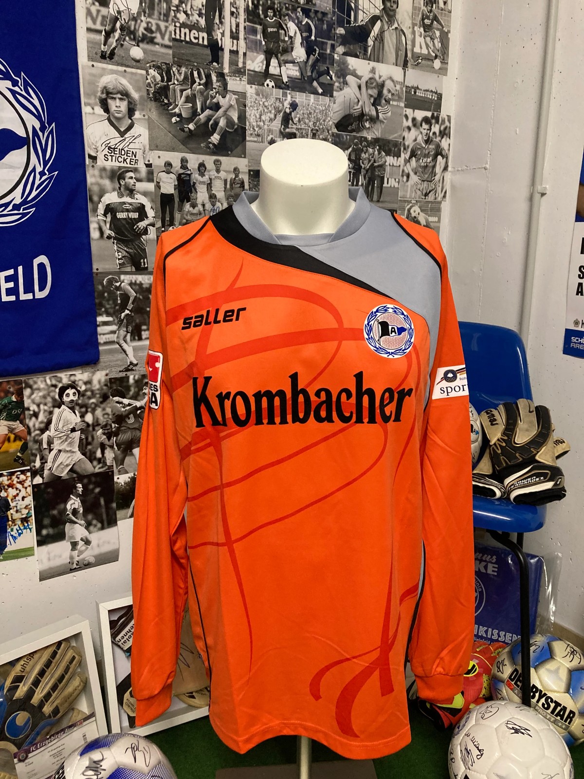Arminia Bielefeld 2008-09 GK 5 Kit