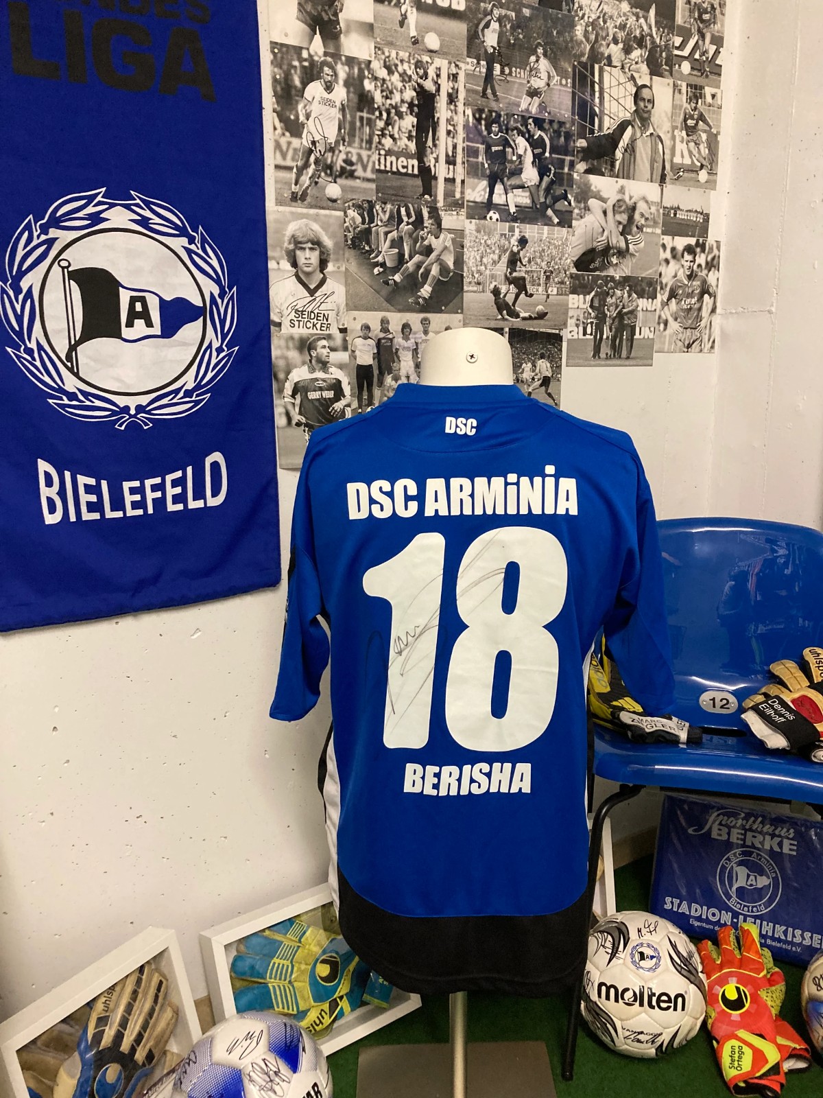 Arminia Bielefeld 2009-10 Home V2 Kit