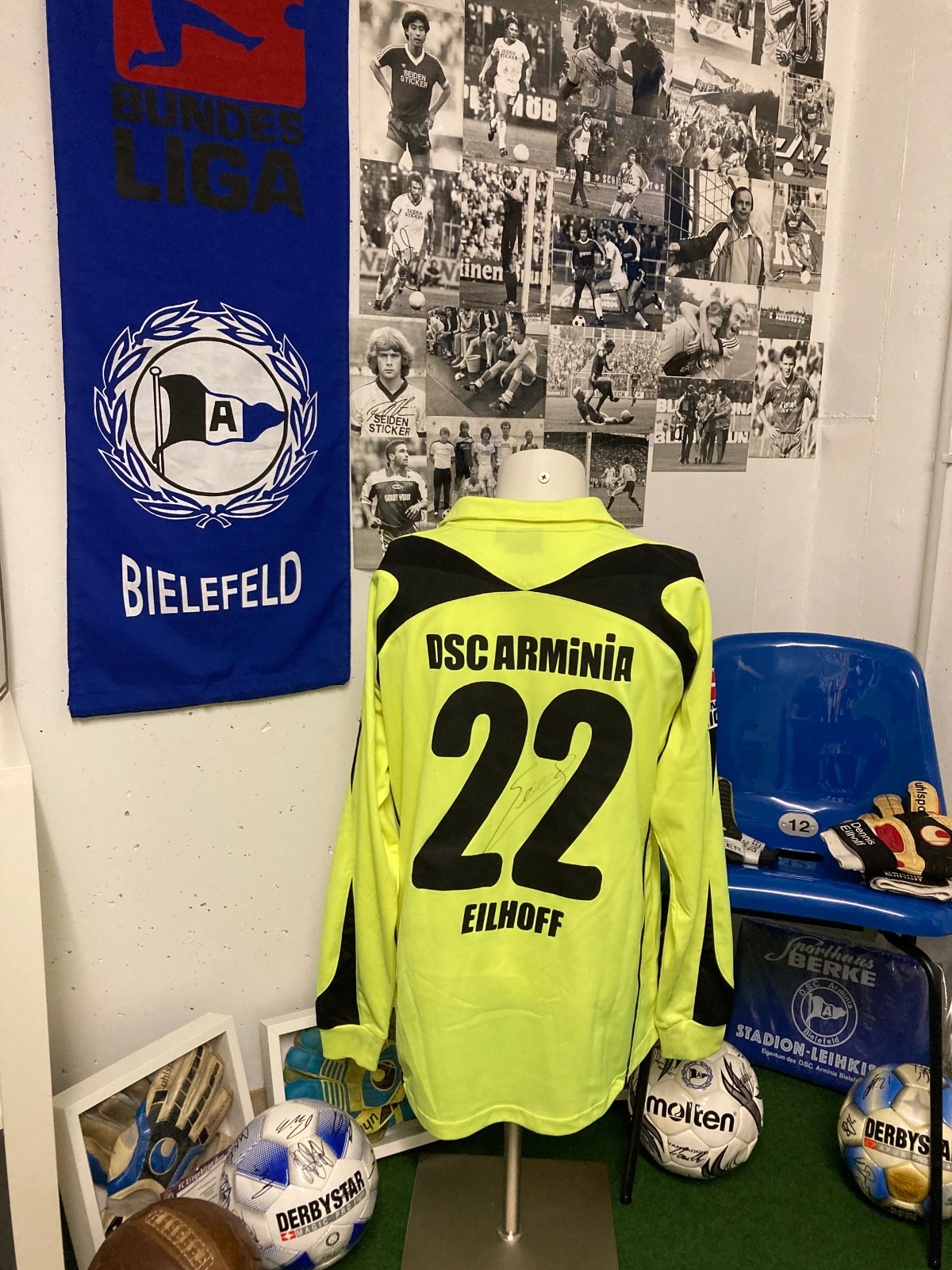 Arminia Bielefeld 2009-10 GK 1 Kit
