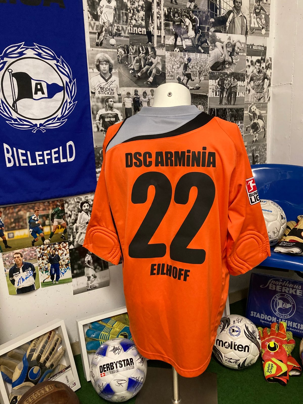 Arminia Bielefeld 2009-10 GK 2 Kit