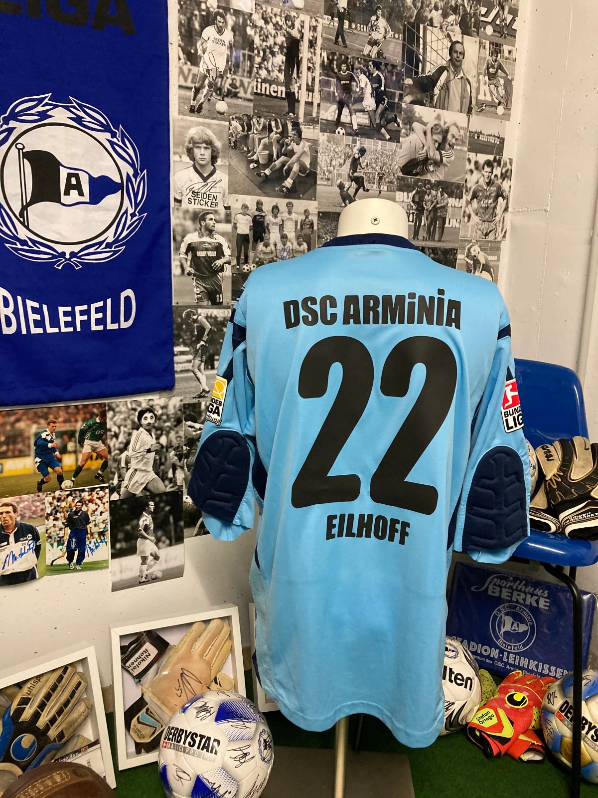 Arminia Bielefeld 2009-10 GK 3 Kit