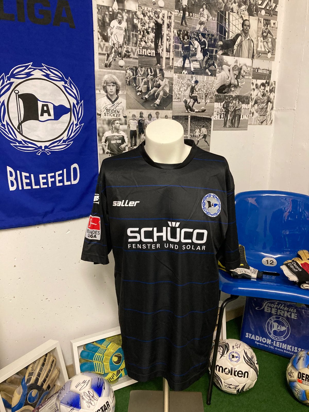 Arminia Bielefeld 2010-11 Away Kit