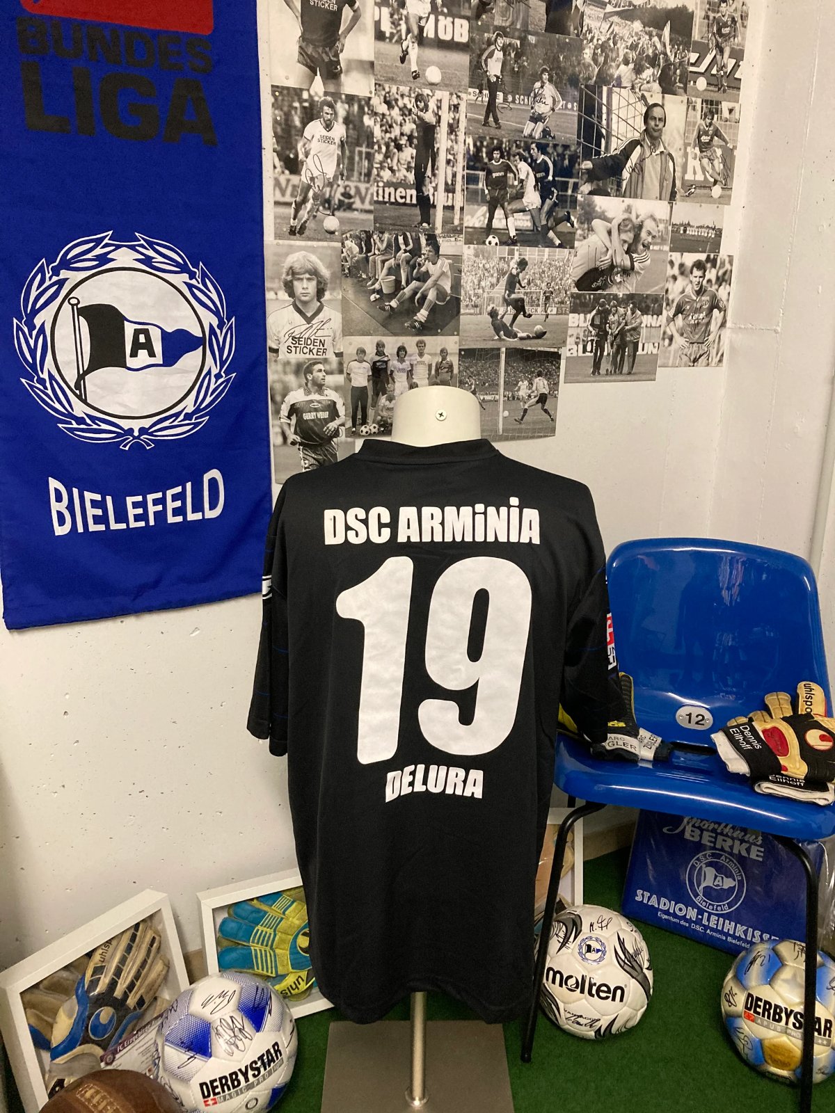 Arminia Bielefeld 2010-11 Away Kit