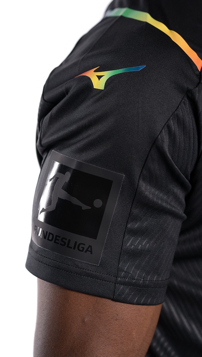 VfL Bochum 2022-23 Pride Kit