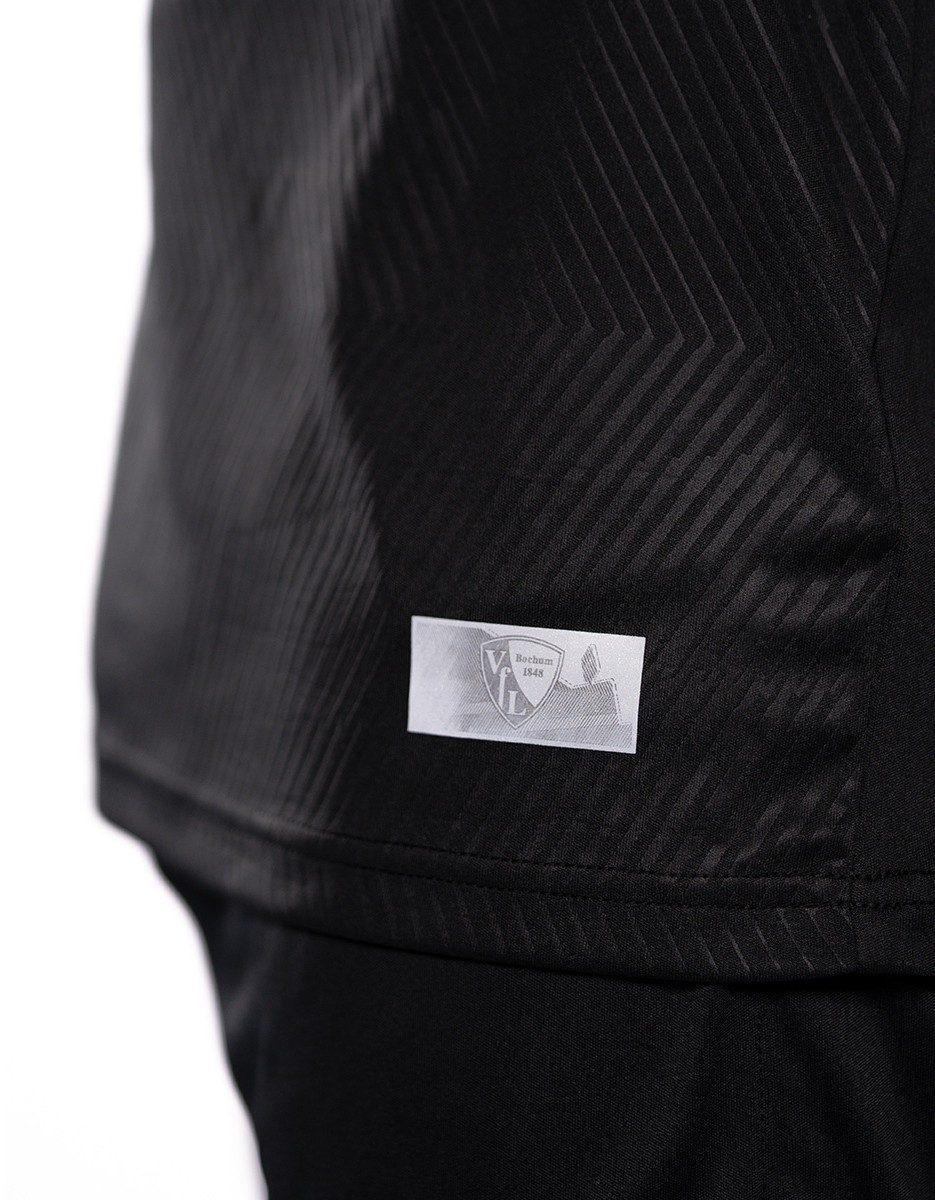 VfL Bochum 2022-23 Pride Kit