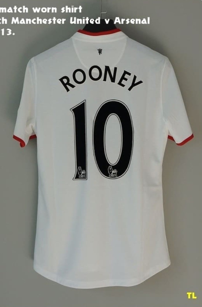 Manchester United 2012-13 Away 2 Kit