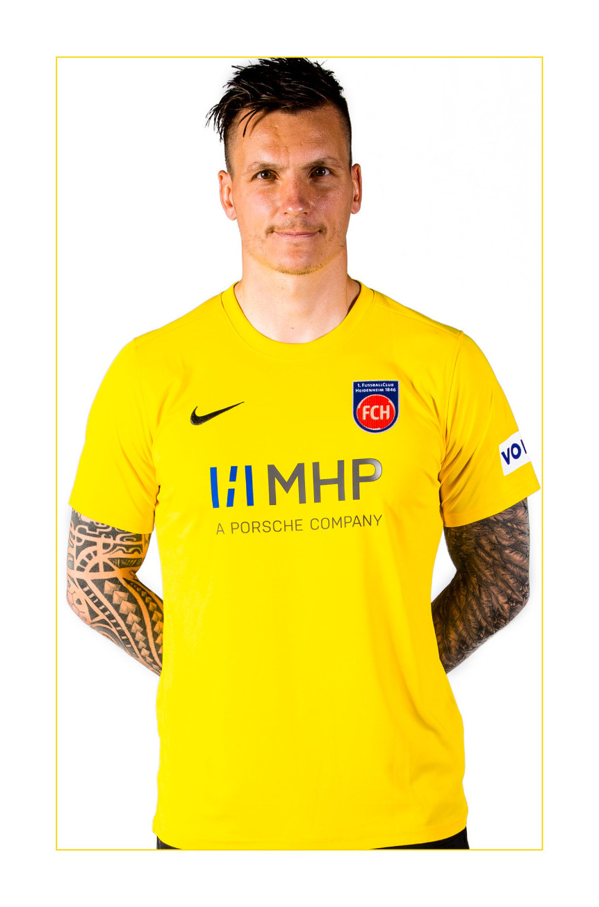 1. FC Heidenheim 2021-22 GK 1 Kit