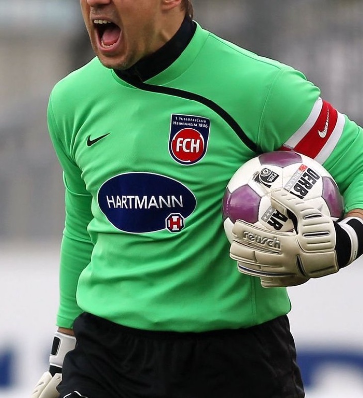 1. FC Heidenheim 2009-10 GK 1 Kit