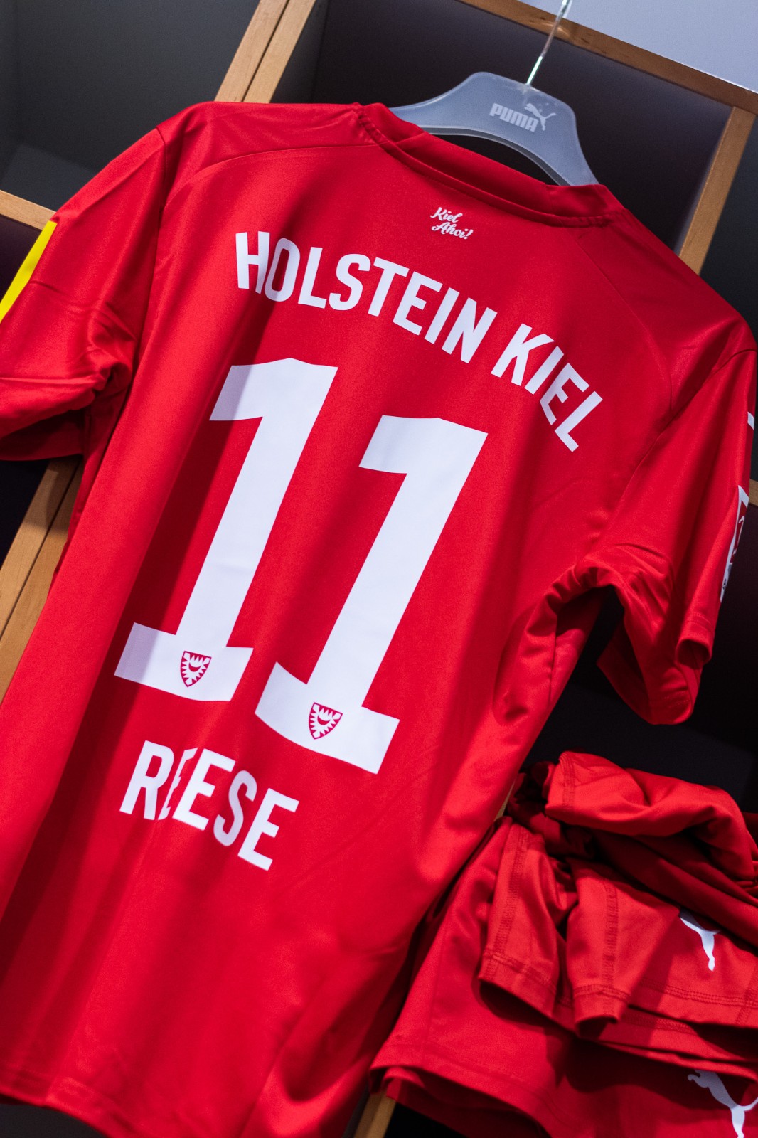 Holstein Kiel 2022-23 Third Kit