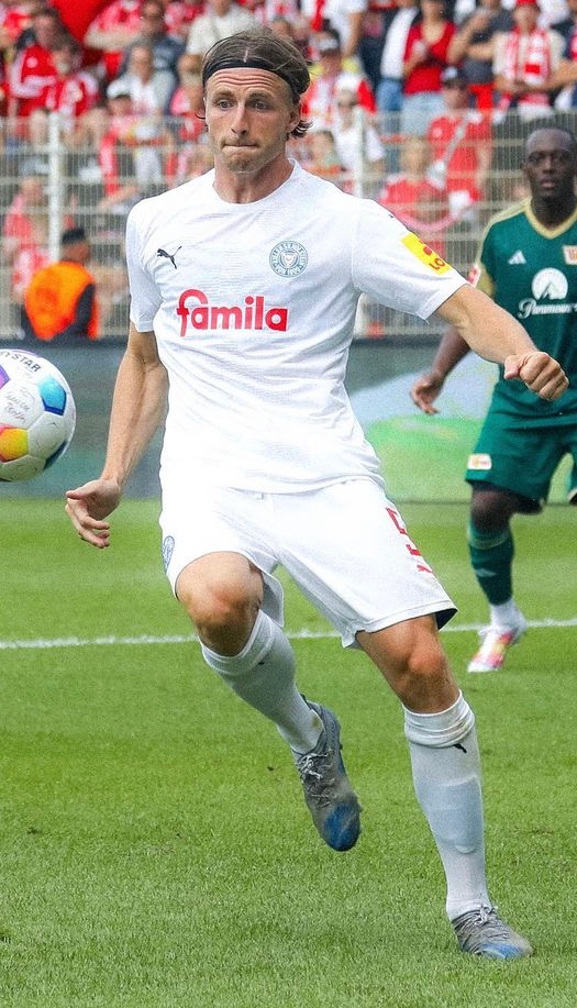 Holstein Kiel 2023-24 Pre-Season Away Kit