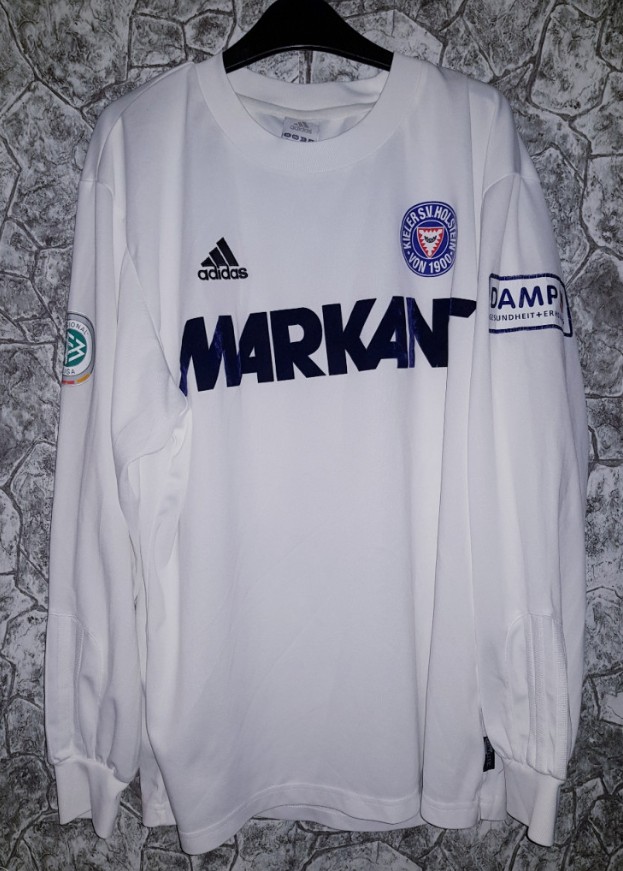 Holstein Kiel 2004-05 Away Kit