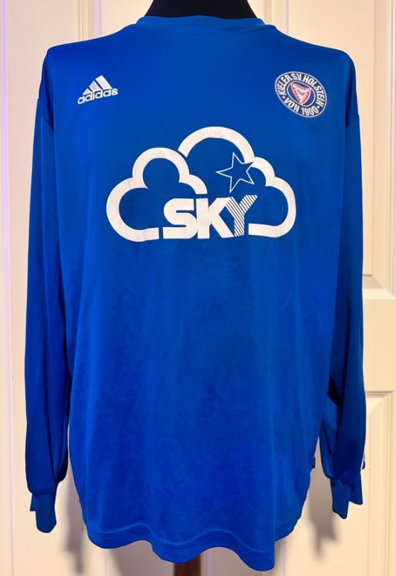 Holstein Kiel 2004-05 Home 2 Kit