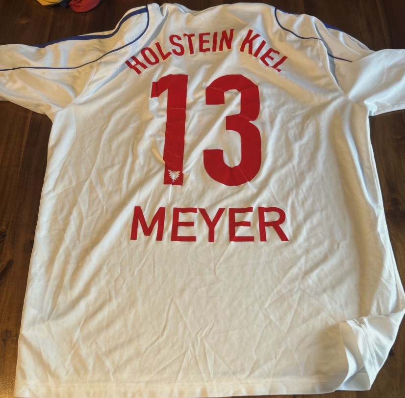 Holstein Kiel 2006-07 Away Kit