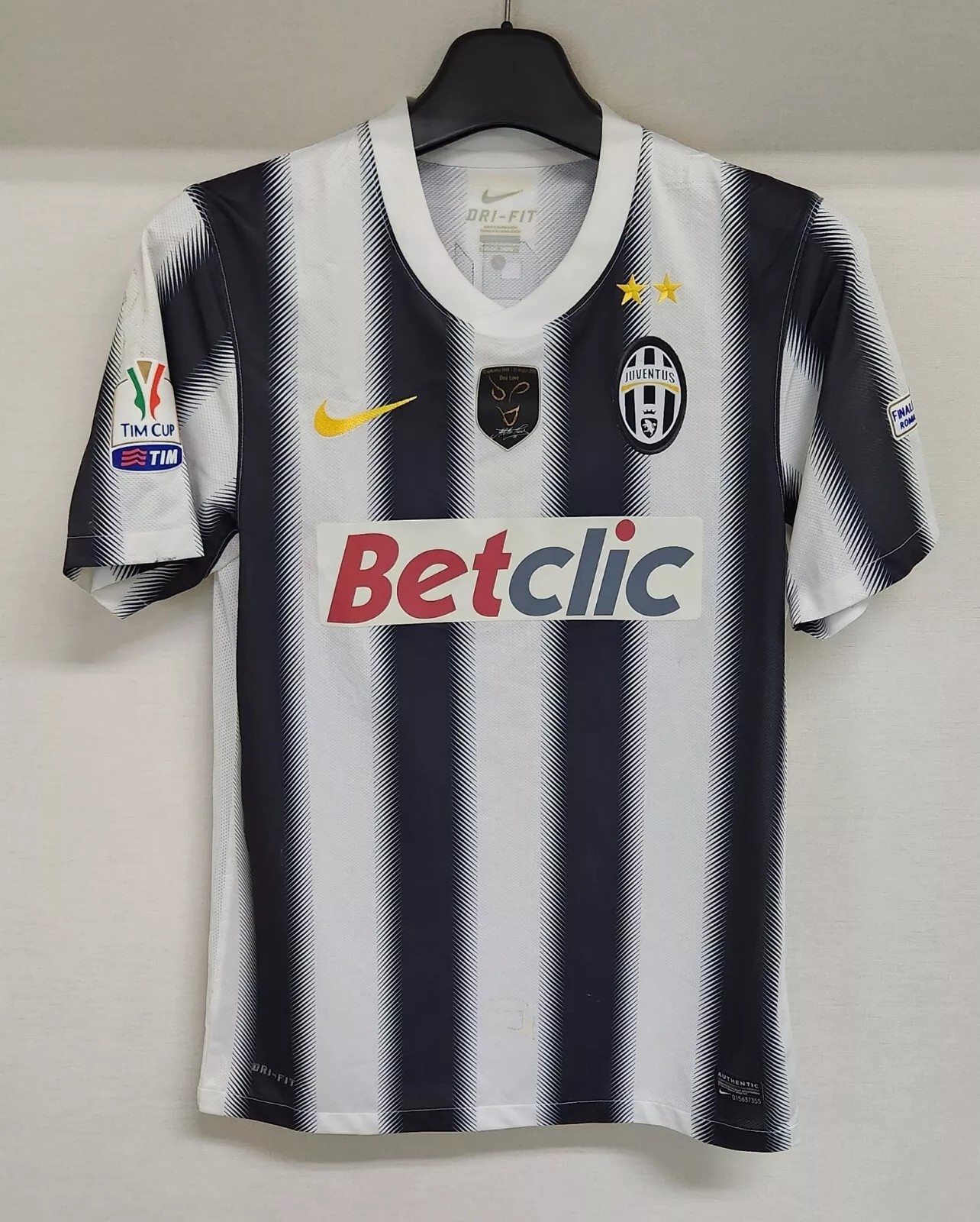 Juventus FC 2011-12 Coppa Italia Final Kit