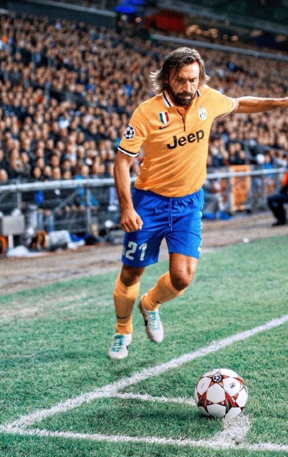 Juventus FC 2013-14 Away Kit