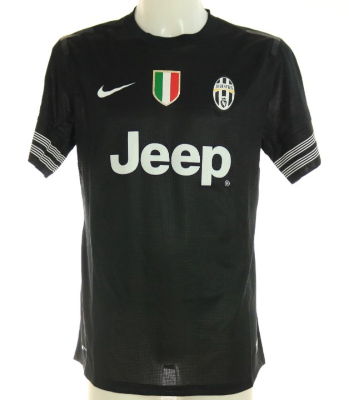Juventus FC 2013-14 Third Kit