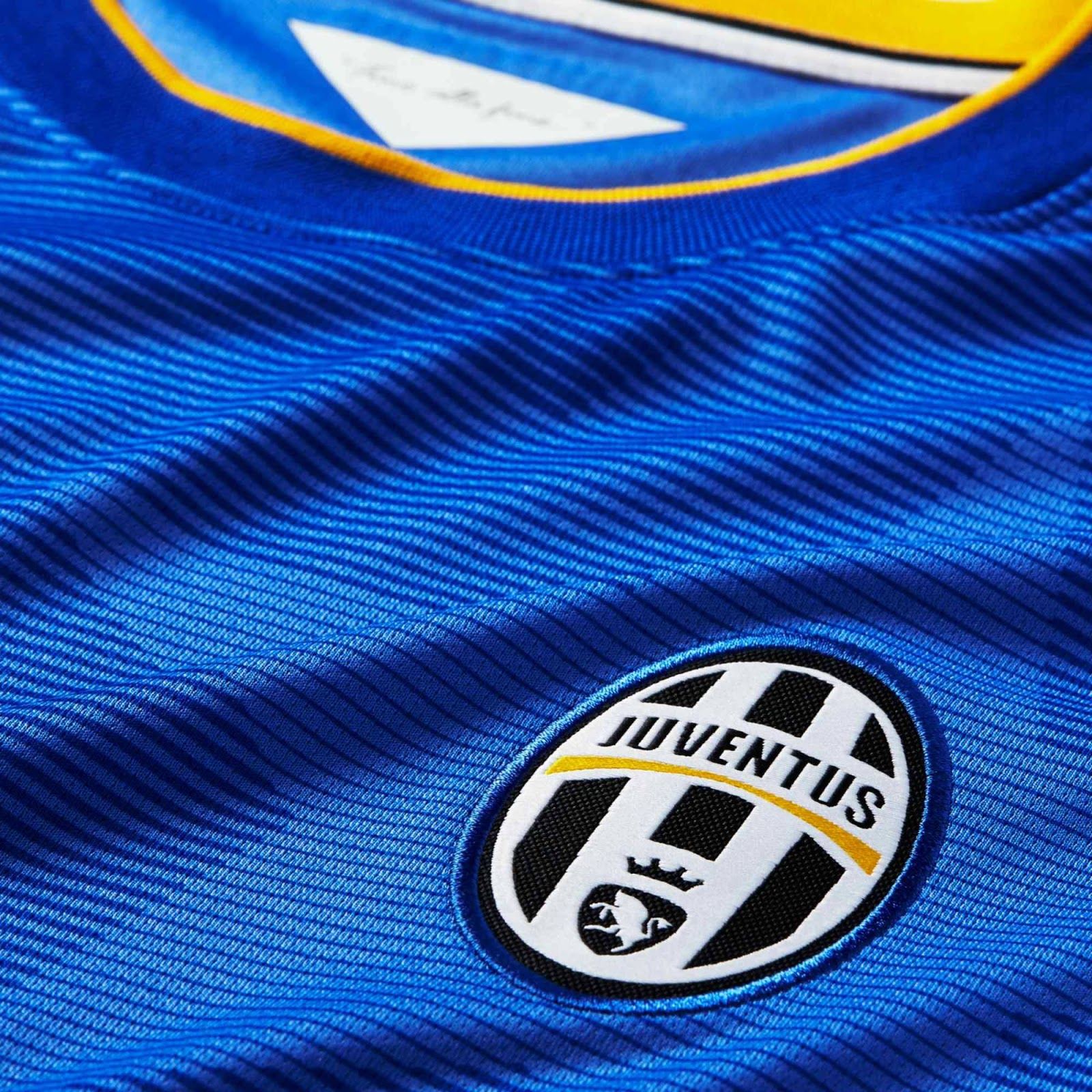 Juventus FC 2014-15 Away Kit