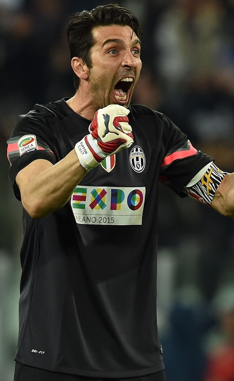 Juventus FC 2014-15 GK Away V2 Kit