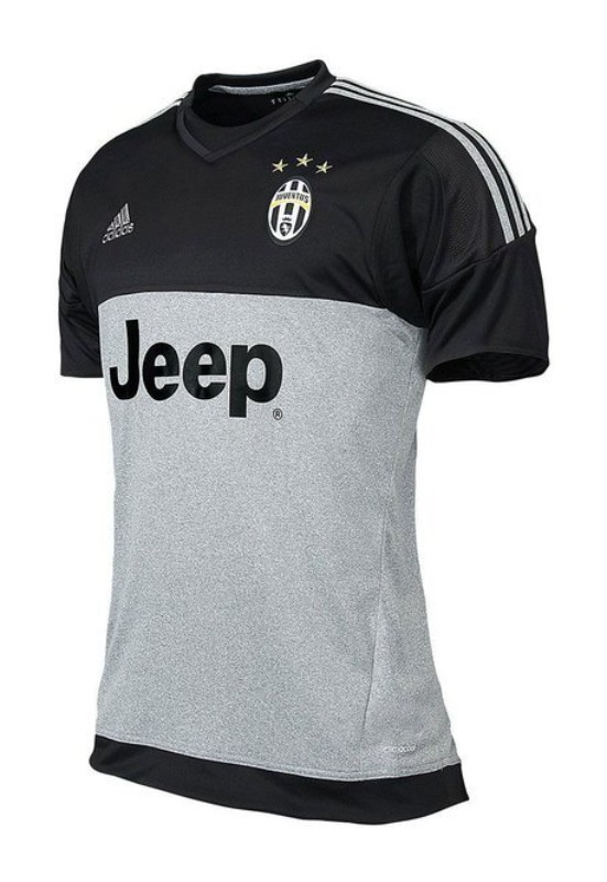 Juventus FC 2015-16 GK 1 Kit