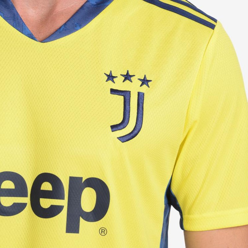 Juventus FC 2020-21 GK 1 Kit