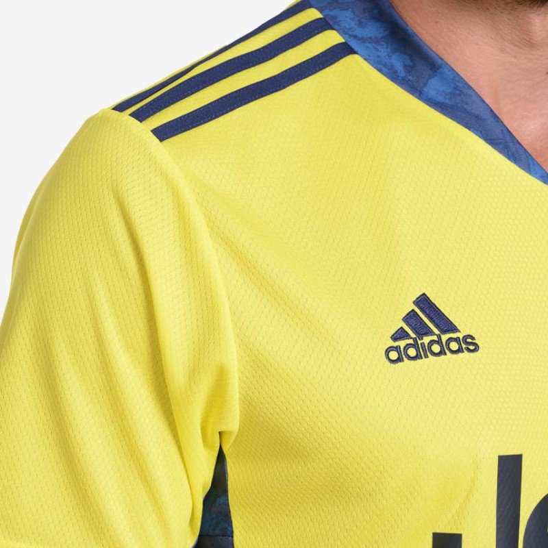 Juventus FC 2020-21 GK 1 Kit