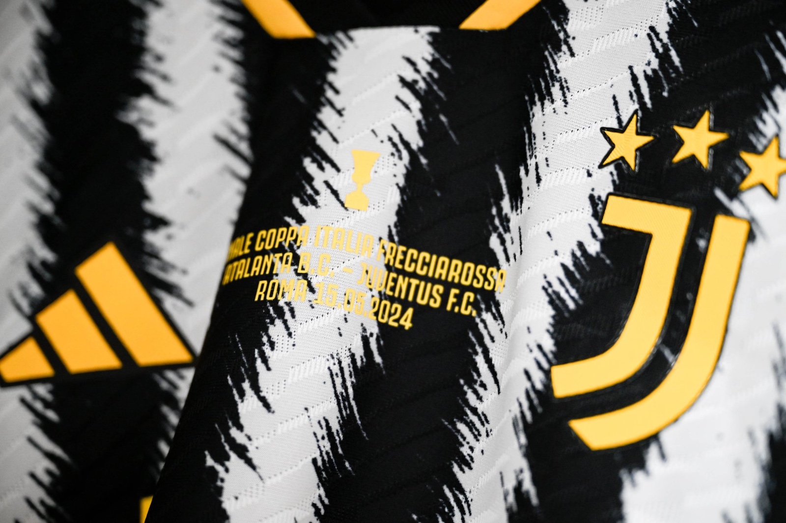 Juventus FC 2023-24 Cup Final Kit