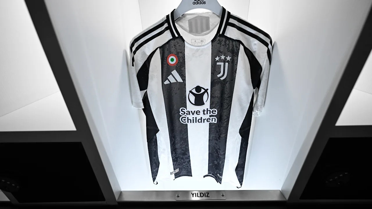 Juventus FC 2024-25 Home Kit