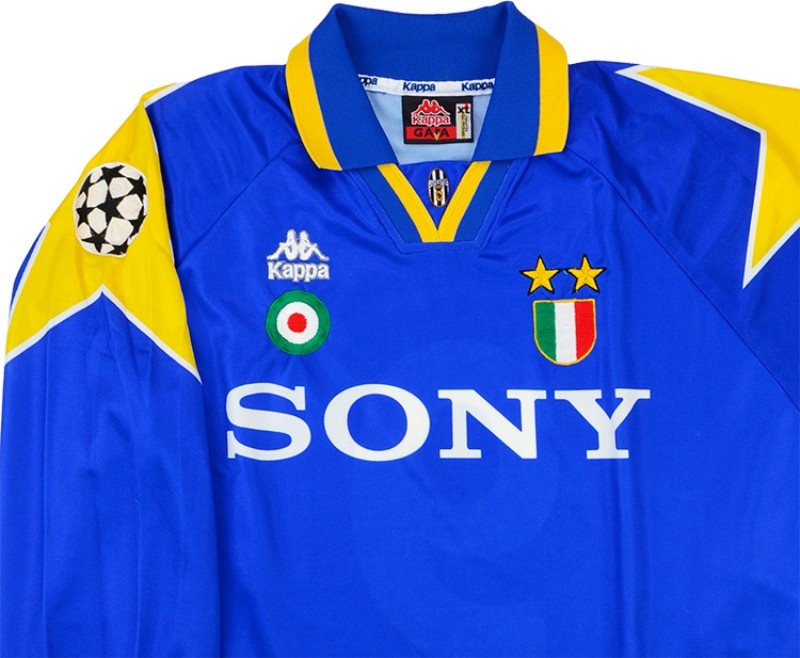 Juventus FC 1995-96 Away Kit
