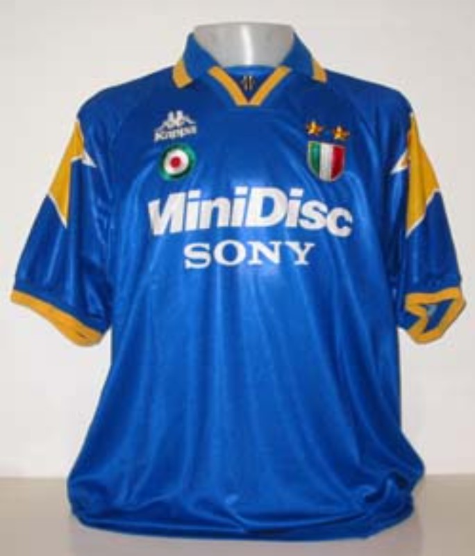 Juventus FC 1995-96 Pre-Season Away Kit