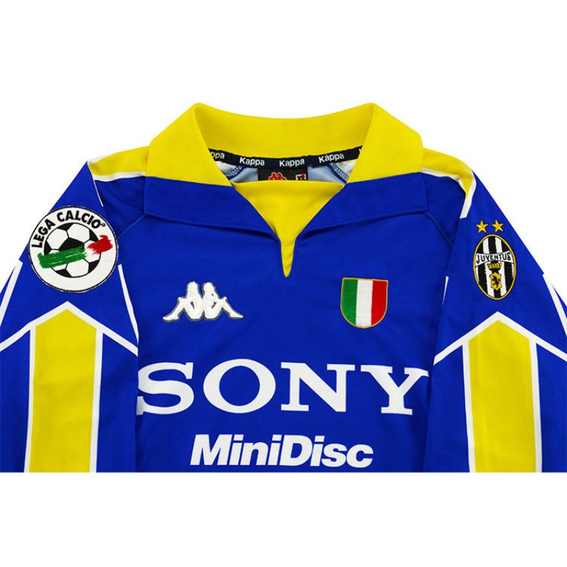 Juventus FC 1997-98 Away Kit