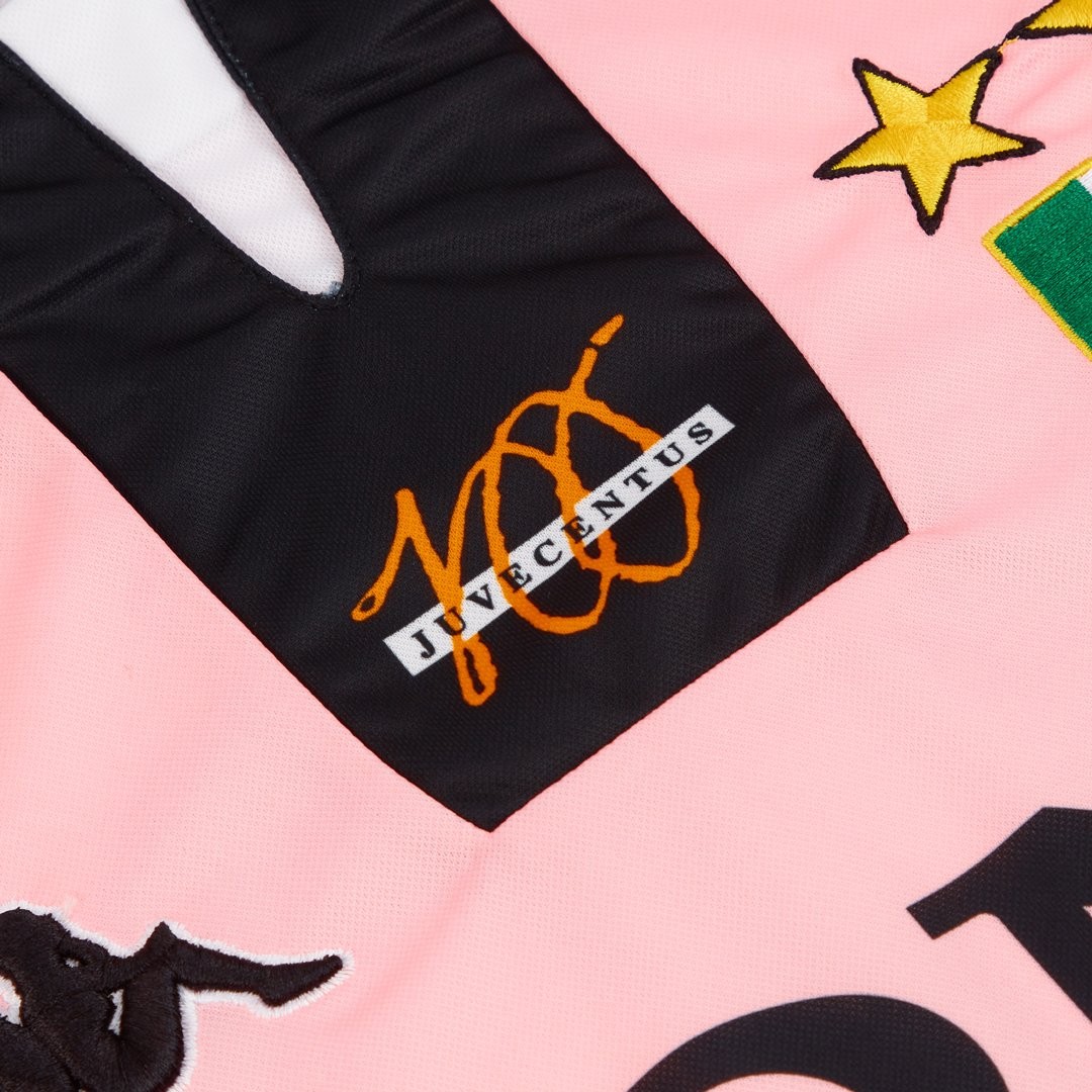 Juventus FC 1997-98 Centenary Kit