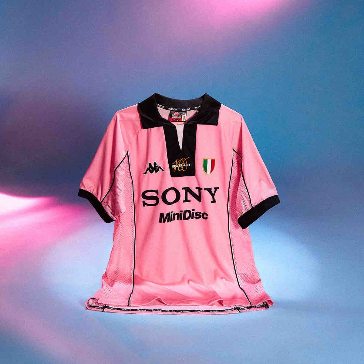 Juventus FC 1997-98 Centenary Kit