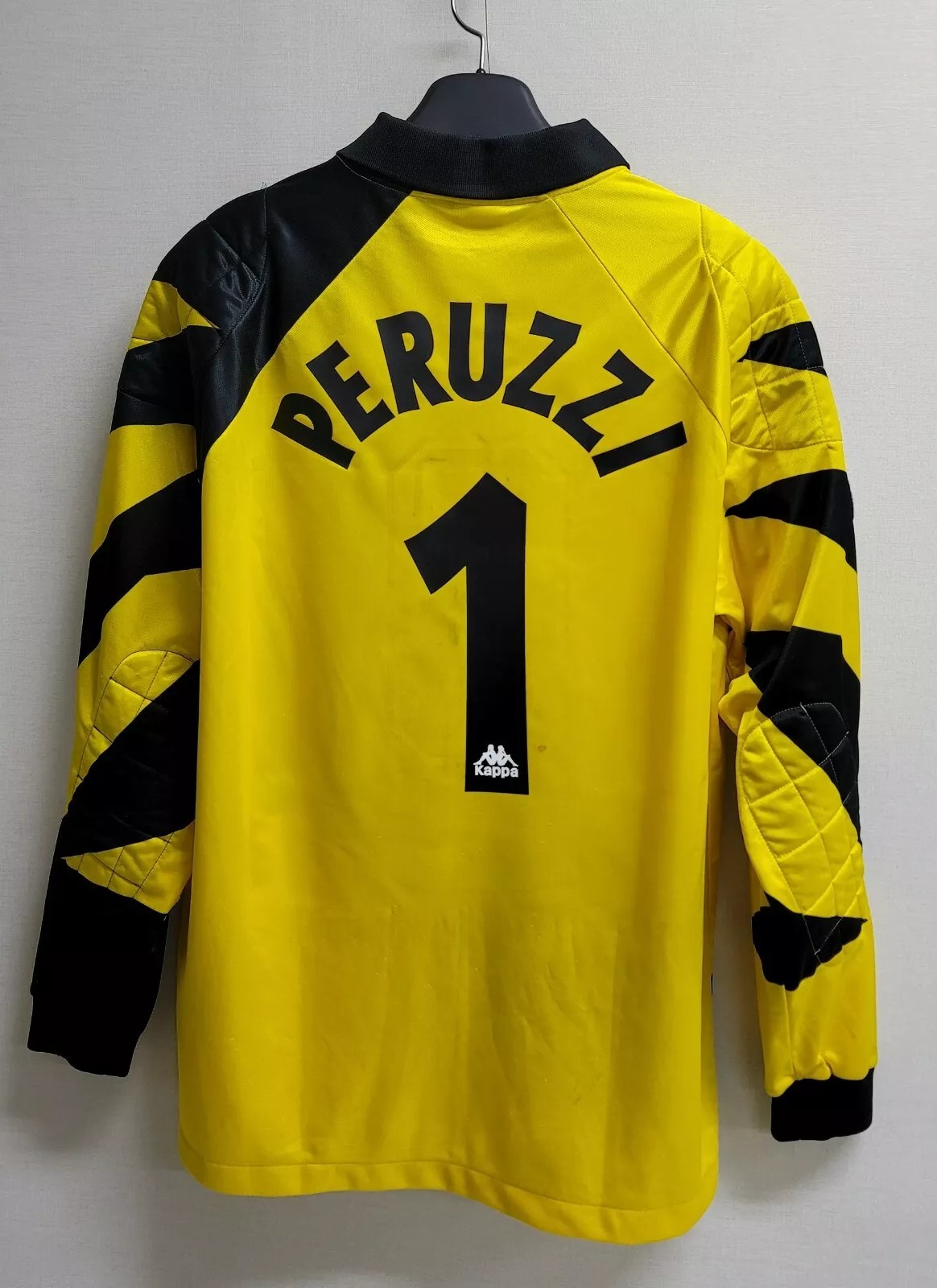 Juventus FC 1997-98 GK 2 Kit