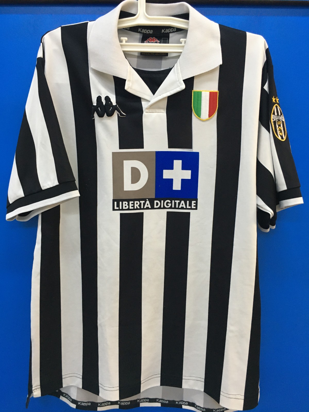 Juventus FC 1998-99 Home Kit