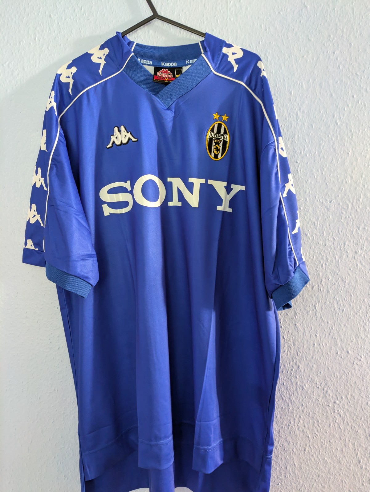 Juventus FC 1999-00 European Away Kit