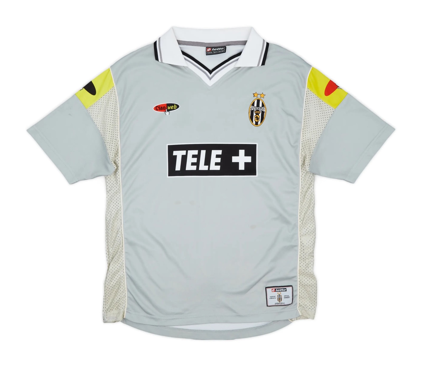 Juventus FC 2000-01 Away Kit