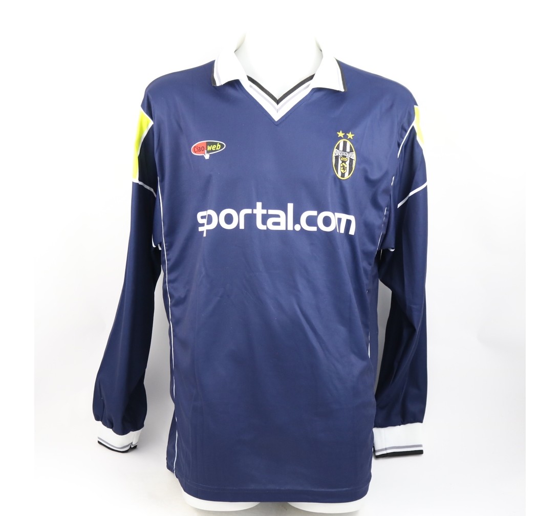 Juventus FC 2000-01 European Third Kit