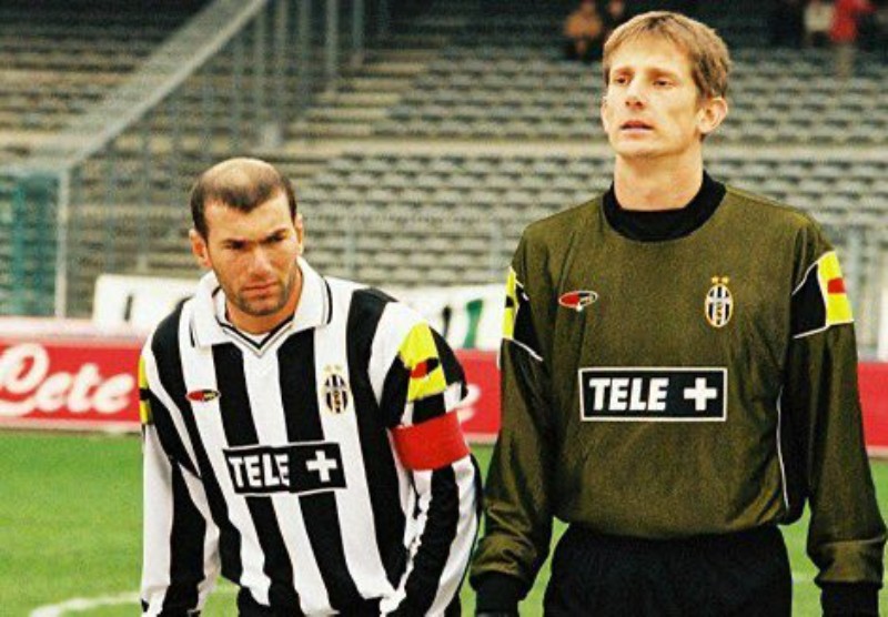 Juventus FC 2000-01 GK Away Kit