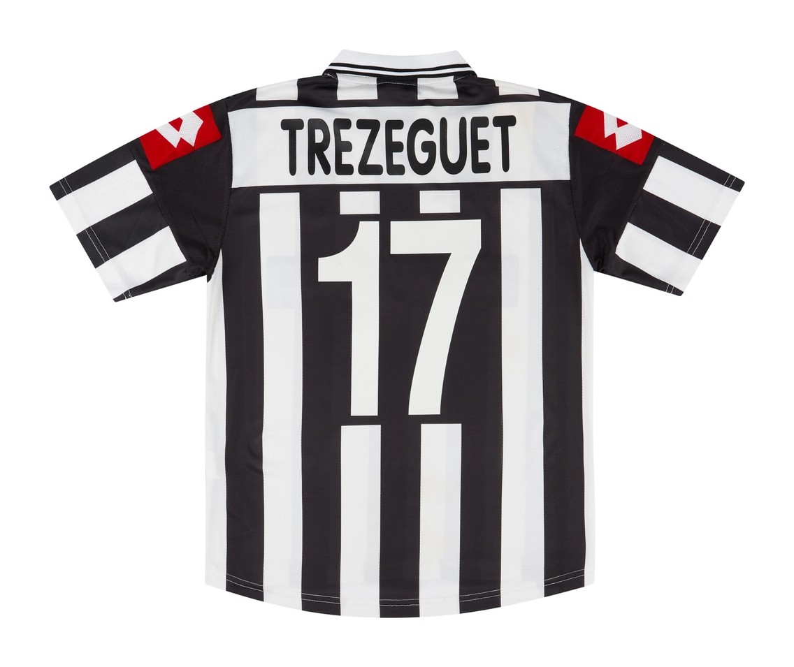 Juventus FC 2001-02 Home Kit