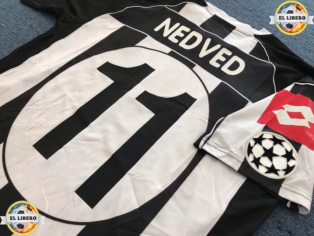 Juventus FC 2002-03 Champions League Final Kit