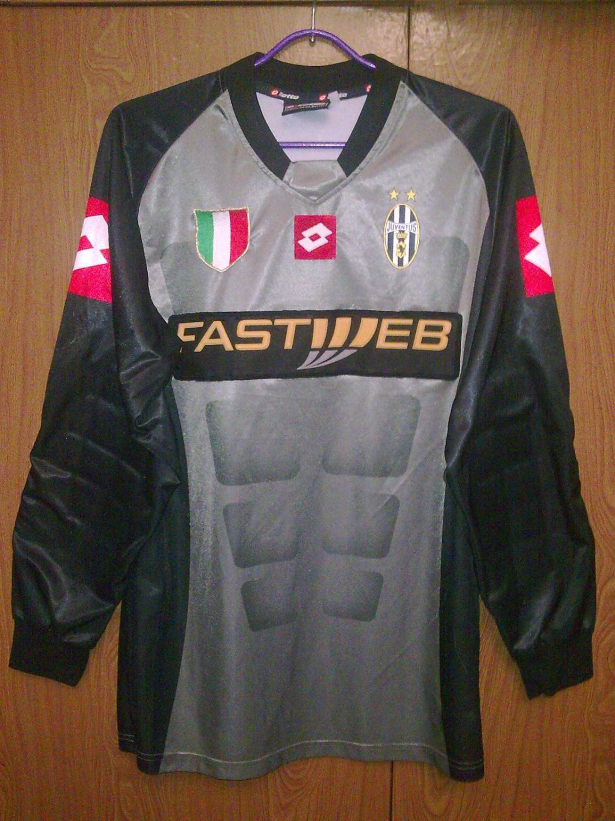 Juventus FC 2002-03 GK 1 Kit