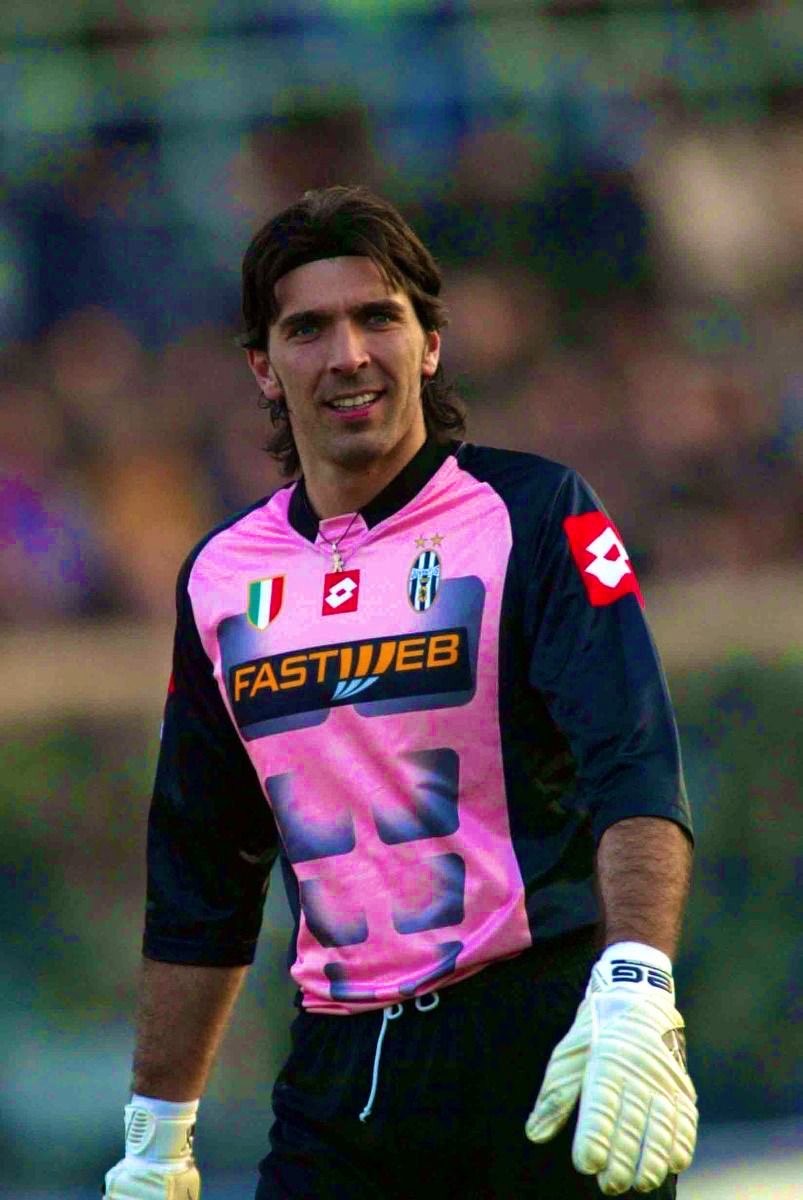Juventus FC 2002-03 GK 2 Kit
