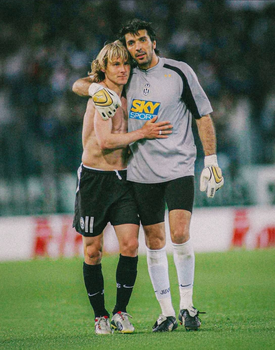 Juventus FC 2004-05 GK Home Kit