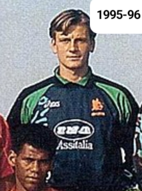 AS Roma 1995-96 GK Kit