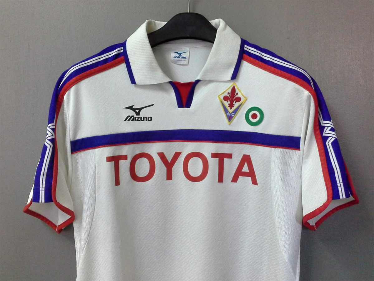 ACF Fiorentina 2001-02 Away Kit